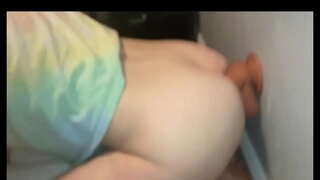 מיין פרוי האט שוין קרייווינג דעם